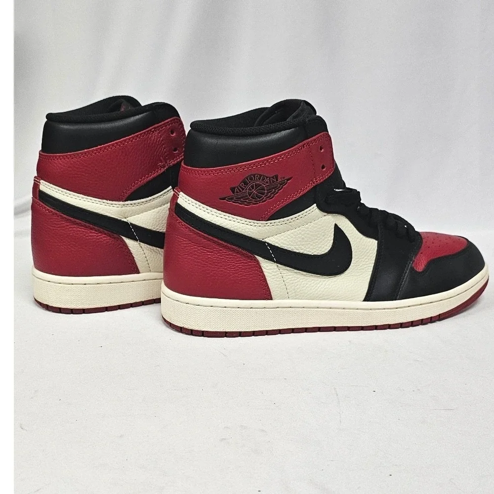 Nike Air Jordan 1 Retro High OG Bred Toe Red Black White 555088-610 Mens